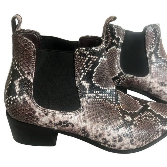 BLONDO Boots Booties Waterproof Python Snakeskin Cowboy Cowgirl 9M EUC - Picture 7 of 8